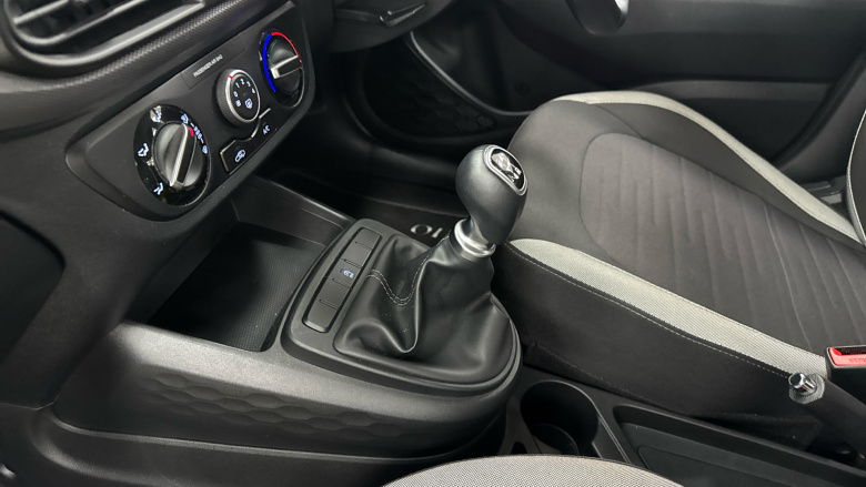 Hyundai i10 1.2 MPi SE Connect 5dr Petrol Hatchback